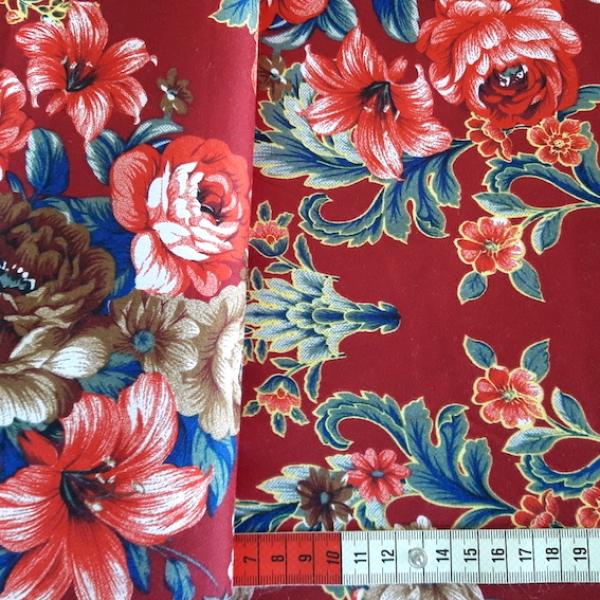 RED LILY Postsowjetischer Stoff aus Zentralasien